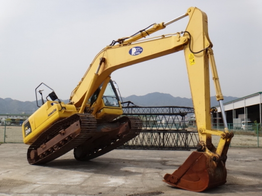 รถแบคโฮ 2007 Komatsu PC200-8N1 เครื่องจักรมือสองนำเข้าจากต่างประเทศ สภาพสวย พร้อมใช้งาน ชั่วโมงทำงาน 4,242 ชม.