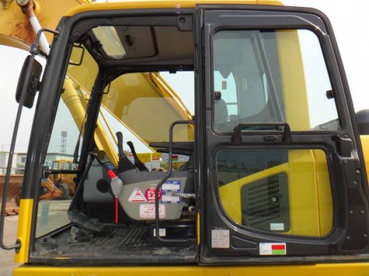รถแบคโฮ 2007 Komatsu PC200-8N1 เครื่องจักรมือสองนำเข้าจากต่างประเทศ สภาพสวย พร้อมใช้งาน ชั่วโมงทำงาน 4,242 ชม.