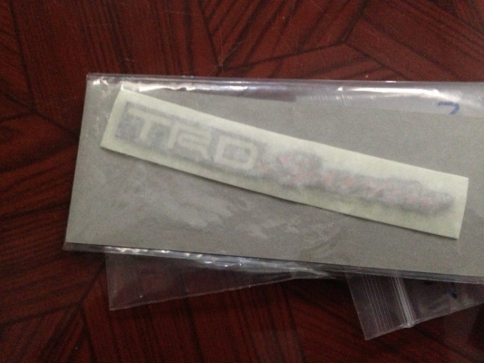 ขายสติกเกอหติดกระจังหน้ารถ vigo TRD เเท้