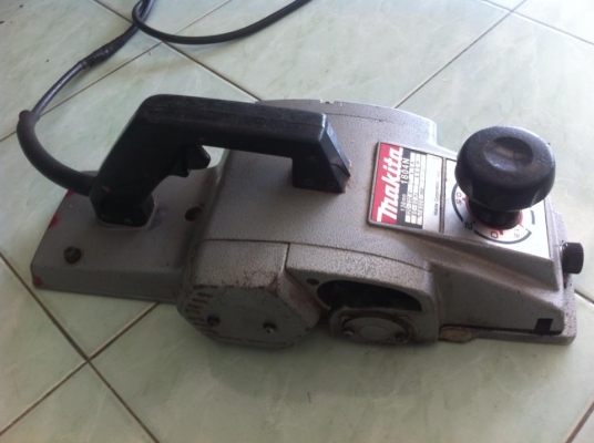 กบไสไม้Makita 1804N ของแท้ สภาพดีมาก ราคาถูก ด่วนเลยครับ