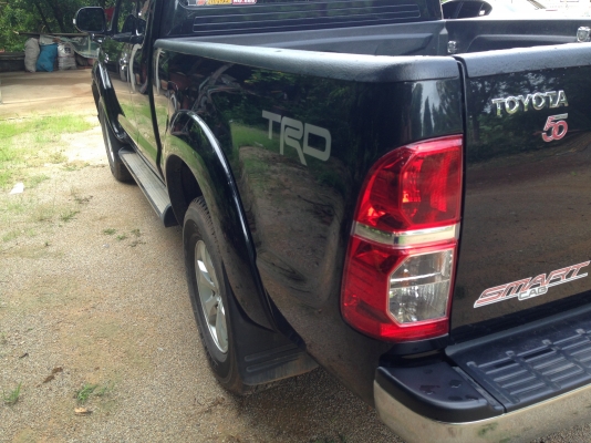ขายสติกเกอร์ท้ายกะบะรถ vigo Prerunner  4*4  TRD เเท้