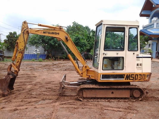 ขายรถขุดเล็กแบคโฮ ขายรถขุดเล็กแบคโฮ