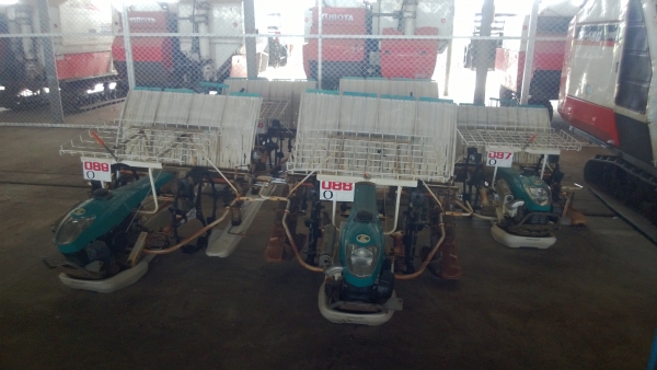 มาแล้ว KUBOTA รถดำนา 4 แถว ปรับปรุ่งพร้อมใช้แล้ว คันล่ะ 70,000 บาทเอาไปเลย