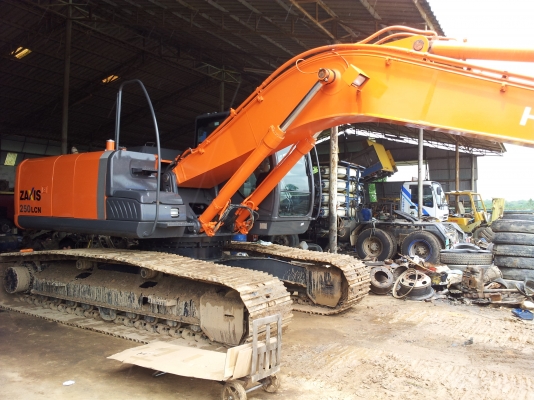 รถแมคโคร ZX250-LCN3 รถสวยสภาพเหมือนใหม่ 3000 ชั่วโมง มีเล่มจัดไฟแนนซ์ ราคา 2,550,000 บาท รถแมคโคร ZX250-LCN3 รถสวยสภาพเหมือนใหม่ 3000 ชั่วโมง มีเล่มจัดไฟแนนซ์ ราคา 2,550,000 บาท