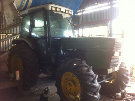 รถไถ johndeer 2800 4wd รถไถ johndeer 2800 4wd