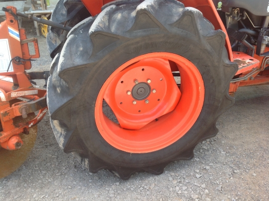 ปัญญาแทรคเตอร์มาแล้ว...จัดมาให้คับรถไร่ ไม่เคยลงน้ำ สีเดิมๆ คูโบต้า L3408 DI พร้อมใบมีดตราช้าง พร้อมผาน CMT 6x22