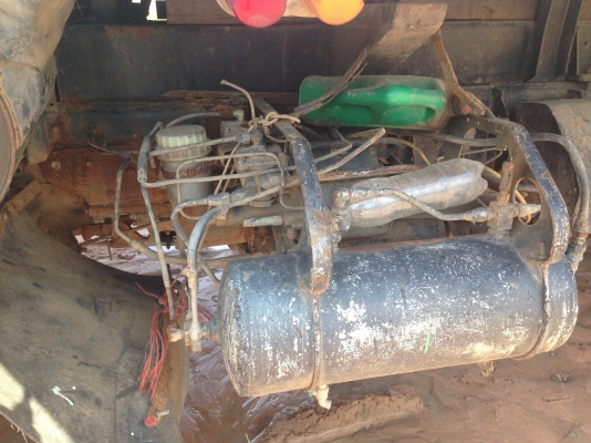 ISUZU ROCKY เครื่อง 360 HP 6WA1 รถพ่วงแม่+ลูก กระบะดั๊มพ์ 12 ตันสภาพดีไม่มีผุกร่อน ลูก 2 เพลาดั๊มพ์ความยาว 6 เมตร เครื่องแห้งแรงดีมากครับ ภายในเก๋งคอนโซลสวยครบพร้อม พวงมาลัยเพาเวอร์ ระบบเบรคทริ๊ปฟี้ครบ ช่วงล่างยางสภาพดี 70\% ทั้งแม่ลูกพร้อมใช้งาน เอกสารทะเ