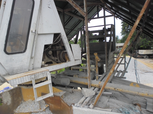 แท่นผสมปูนสําเร็จรูป กึ่งโอโตเมติ พร้อมใช้งาน แท่นผสมปูนสําเร็จรูป กึ่งโอโตเมติ พร้อมใช้งาน