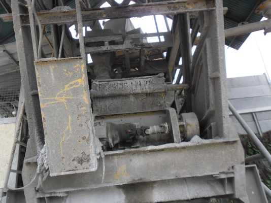 แท่นผสมปูนสําเร็จรูป กึ่งโอโตเมติ พร้อมใช้งาน แท่นผสมปูนสําเร็จรูป กึ่งโอโตเมติ พร้อมใช้งาน