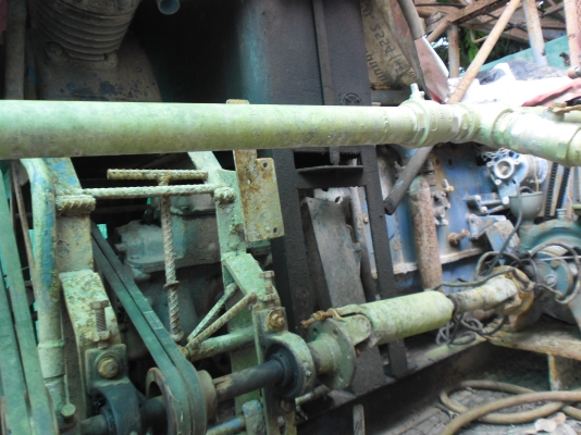 ขายด่วนรถเจาะบาดาล  พร้อมใช้งาน หัวเจาะ  1หัว  ก้านเจาะ60เมตร