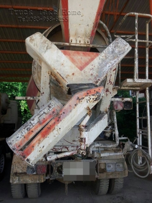 Nissan รถ 10 ล้อ โม่ปูน