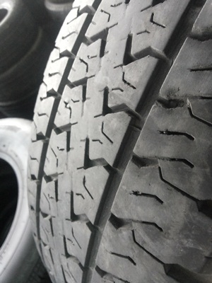 ขายยาง195R14C ปี09/2เส้นปี07/1เส้น GOODYEAR D MARK   1  ชุด