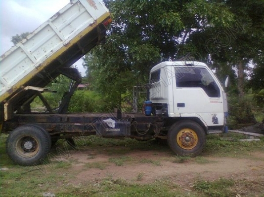 รถบรรทุก 6 ล้อดั๊มพ์ ยี่ห้อ MITSUBISHI รุ่น CANTER