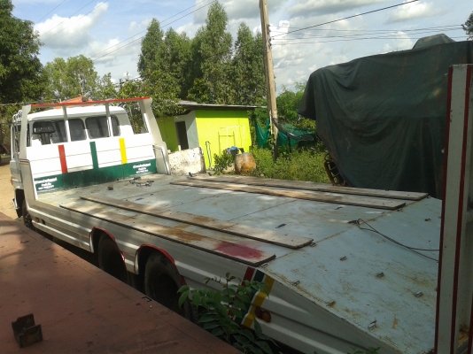 ขายเทรลเลอร์รถเกี่ยวข้าว 185 แรง