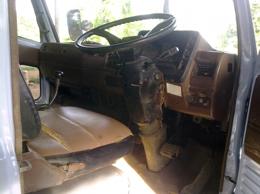 Hino KM545 117 HP WO4D แชชซีสดๆ เครื่องแน่น