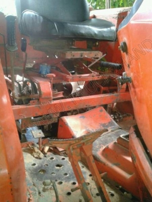 รถไถ ยี่ห้อ KUBOTA รุ่น 8950 2 เพลา (เพลานอก)