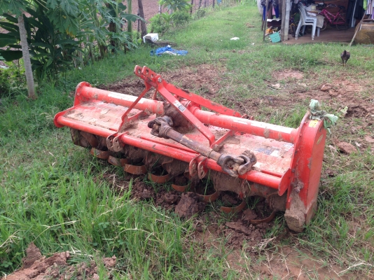 ขายด่วนรถไถคูโบต้า4508  พร้อมอุปกรณ 3 รายการ พร้อมดันหน้า โรตารึ ผาน 6 ทุกอย่างตราช้าง รถสภาพพร้อมใช้งาน เครื่องแน่น สนใจติดต่อได่ที่คุณ ชัยยา โทร 081-9972972 098-8451778