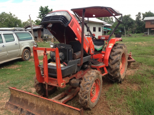 ขายด่วนรถไถคูโบต้า4508  พร้อมอุปกรณ 3 รายการ พร้อมดันหน้า โรตารึ ผาน 6 ทุกอย่างตราช้าง รถสภาพพร้อมใช้งาน เครื่องแน่น สนใจติดต่อได่ที่คุณ ชัยยา โทร 081-9972972 098-8451778