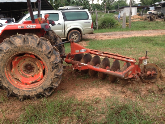 ขายด่วนรถไถคูโบต้า4508  พร้อมอุปกรณ 3 รายการ พร้อมดันหน้า โรตารึ ผาน 6 ทุกอย่างตราช้าง รถสภาพพร้อมใช้งาน เครื่องแน่น สนใจติดต่อได่ที่คุณ ชัยยา โทร 081-9972972 098-8451778