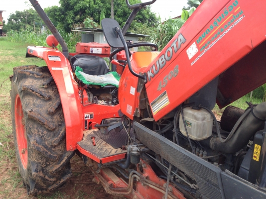 ขายด่วนรถไถคูโบต้า4508  พร้อมอุปกรณ 3 รายการ พร้อมดันหน้า โรตารึ ผาน 6 ทุกอย่างตราช้าง รถสภาพพร้อมใช้งาน เครื่องแน่น สนใจติดต่อได่ที่คุณ ชัยยา โทร 081-9972972 098-8451778
