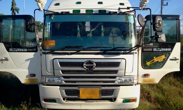 HINO PROFIA    22  ล้อ ขายราคา  1,650,000 บาท  ค่ะ