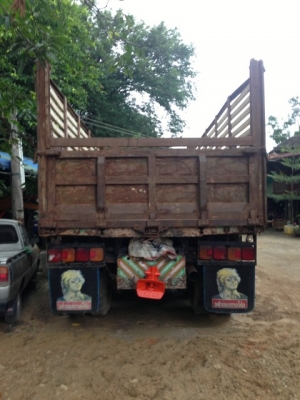 ขาย 10 ล้อ lSUZU ร็อกกี่ 195 เทอร์โบ