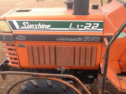 คูโบต้า L1-22 4 WD 2 เพลา สภาพดีมากๆๆยังกะเก่านอก เข้าร่องอ้อยได้ พร้อมโครงกันอ้อย
