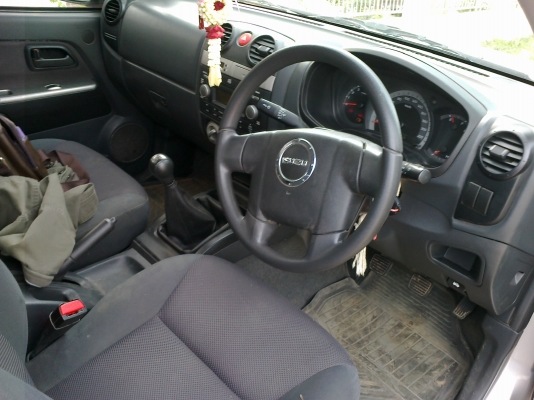 อีซูซุแคบ เดิมสวย ขายถูก พร้อมใช้ อีซูซุแคบ เดิมสวย ขายถูก พร้อมใช้