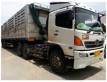 ขาย รถบรรทุก หัวลาก HINO MAGA