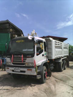 ขายรถบรรทุกสิบล้อดั๊มพ์ Isuzu Euro 1 เครื่อง 270 แรง ปี 2544 ด.สามมิตร