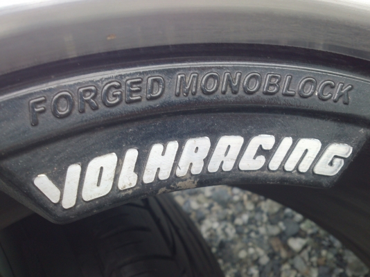 ขายแม็กTE37  6รู 139.7ขอบ18 พร้อมยางบริสโตร์265/60R18 ยางปลายปี10 สวยๆ จำนวน 1 ชุด