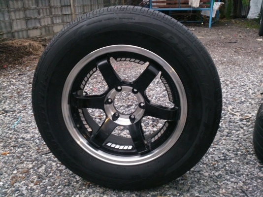 ขายแม็กTE37  6รู 139.7ขอบ18 พร้อมยางบริสโตร์265/60R18 ยางปลายปี10 สวยๆ จำนวน 1 ชุด