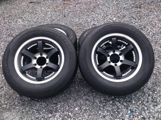 ขายแม็กTE37  6รู 139.7ขอบ18 พร้อมยางบริสโตร์265/60R18 ยางปลายปี10 สวยๆ จำนวน 1 ชุด