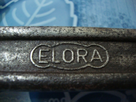 ประแจเลื่อน ELORA 12" กับ ตะไบไม้บรรทัด NICHOSON U.S.A