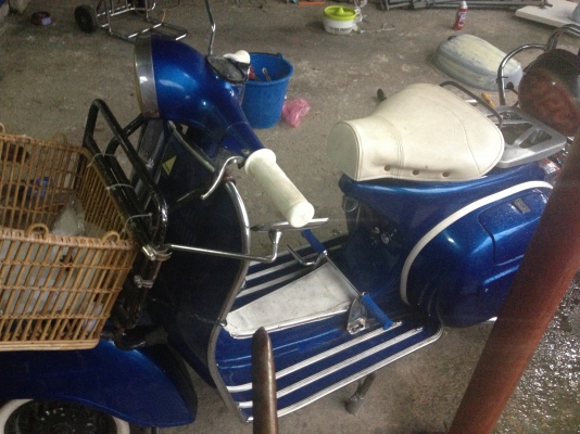 Vespa super 28000