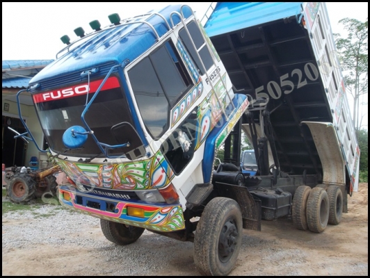 ขายด่วน รถบรรทุก 10 ล้อ MITSUBISHI FUSO 527  220 เทอร์โบ  ดั้มต่อใหม่ รถสวยสภาพสวย พร้อมใช้งาน ราคาสุดคุ้ม