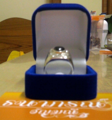 ขออนุญาติขาย แหวนชายแบล๊คสตาร์ ล้อมเพชร เจ้าของขายเอง ขออนุญาติขาย แหวนชายแบล๊คสตาร์ ล้อมเพชร เจ้าของขายเอง