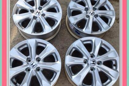 ขายแม็กเดิมขอบ15 New Honda Jazz ป้ายแดง ราคา 6,300 บาทถูก