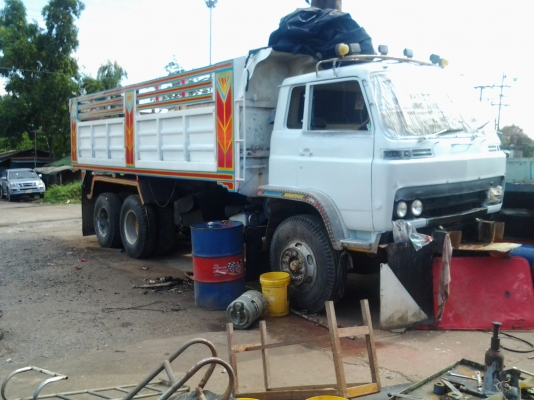 ขายรถ 10 ล้อ 2 คัน 6 ล้อ 1 คัน พร้อมใช้งาน