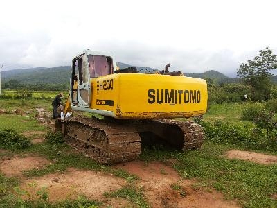 SUMITOMO SH200-1A เอวเต็ม ช่วงล่างสวย 90\% มีทะเบียนครบ