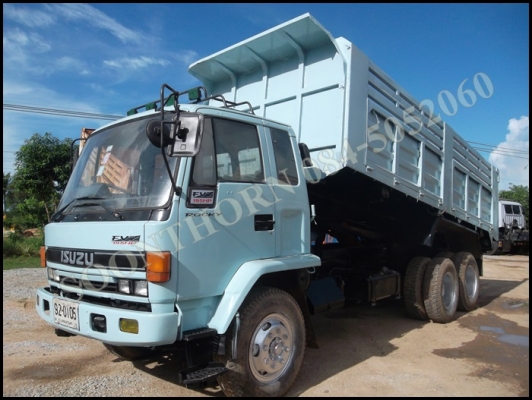 ขายด่วน รถบรรทุก 10 ล้อ ISUZU ROCKY 195 แรง นางฟ้าแท้ (รถห้าง)กระบะดั้ม รถพร้อมใช้ ราคาสุดคุ้ม