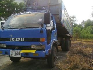 ขาย 6 ล้อ ประกอบ NPR59L  กระบะเนียม ดั้ม 4 ม. โทร 081-9837056