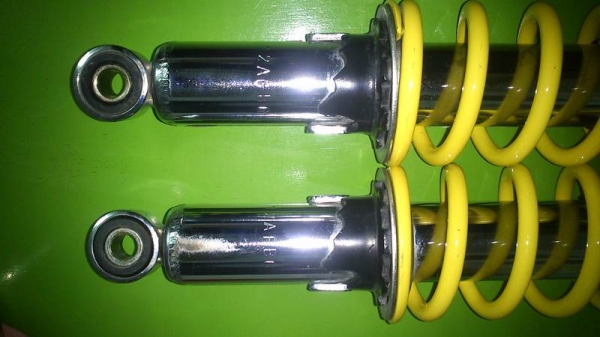 ขอขาย โช๊ค yss สภาพ 90 \% ใส่ได้แค่ 10 วัน