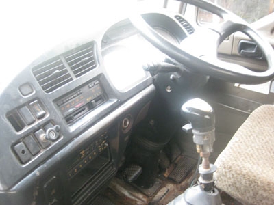 ขายนางฟ้าวางเครื่อง 320 หัวเดก้า สองเพลาไม่ดั้มพ์รถล่องครับ โทร 088-4501277