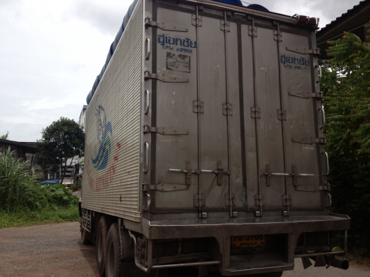 รถอีซูซุ 10 ล้อ ตู้เย็น เปลื่ยนเครื่อง 210 แรงม้า สนใจติดต่อ 081 - 6079515 รถอีซูซุ 10 ล้อ ตู้เย็น เปลื่ยนเครื่อง 210 แรงม้า สนใจติดต่อ 081 - 6079515