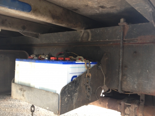 รถอีซูซุ 10 ล้อ ตู้เย็น เปลื่ยนเครื่อง 210 แรงม้า สนใจติดต่อ 081 - 6079515 รถอีซูซุ 10 ล้อ ตู้เย็น เปลื่ยนเครื่อง 210 แรงม้า สนใจติดต่อ 081 - 6079515