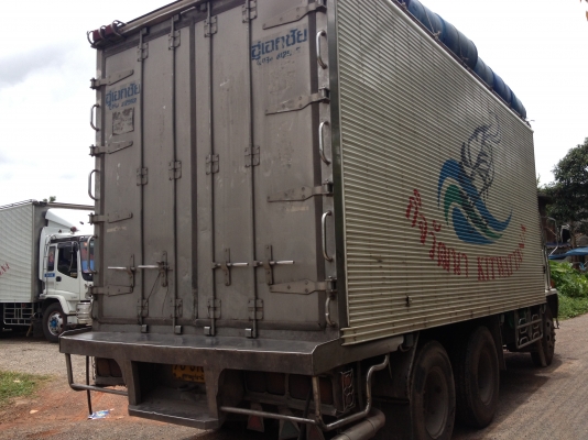 รถอีซูซุ 10 ล้อ ตู้เย็น เปลื่ยนเครื่อง 210 แรงม้า สนใจติดต่อ 081 - 6079515 รถอีซูซุ 10 ล้อ ตู้เย็น เปลื่ยนเครื่อง 210 แรงม้า สนใจติดต่อ 081 - 6079515