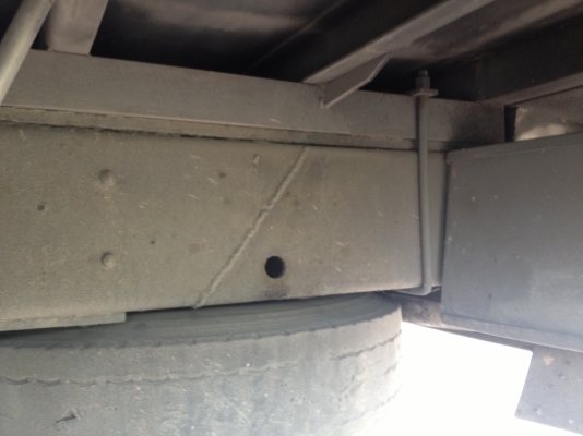 รถอีซูซุ 10 ล้อ ตู้เย็น เปลื่ยนเครื่อง 210 แรงม้า สนใจติดต่อ 081 - 6079515 รถอีซูซุ 10 ล้อ ตู้เย็น เปลื่ยนเครื่อง 210 แรงม้า สนใจติดต่อ 081 - 6079515