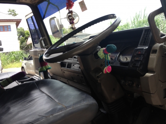 รถอีซูซุ 10 ล้อ ตู้เย็น เปลื่ยนเครื่อง 210 แรงม้า สนใจติดต่อ 081 - 6079515 รถอีซูซุ 10 ล้อ ตู้เย็น เปลื่ยนเครื่อง 210 แรงม้า สนใจติดต่อ 081 - 6079515