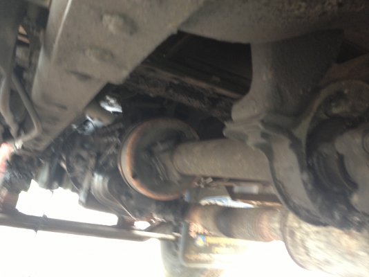 รถอีซูซุ 10 ล้อ ตู้เย็น เปลื่ยนเครื่อง 210 แรงม้า สนใจติดต่อ 081 - 6079515 รถอีซูซุ 10 ล้อ ตู้เย็น เปลื่ยนเครื่อง 210 แรงม้า สนใจติดต่อ 081 - 6079515